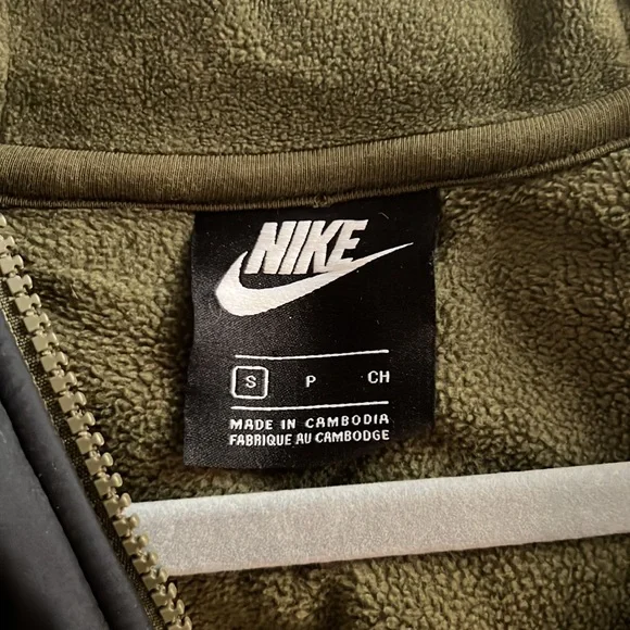 Men’s S NIKE hooded fleece jacket - Picture 4 of 4